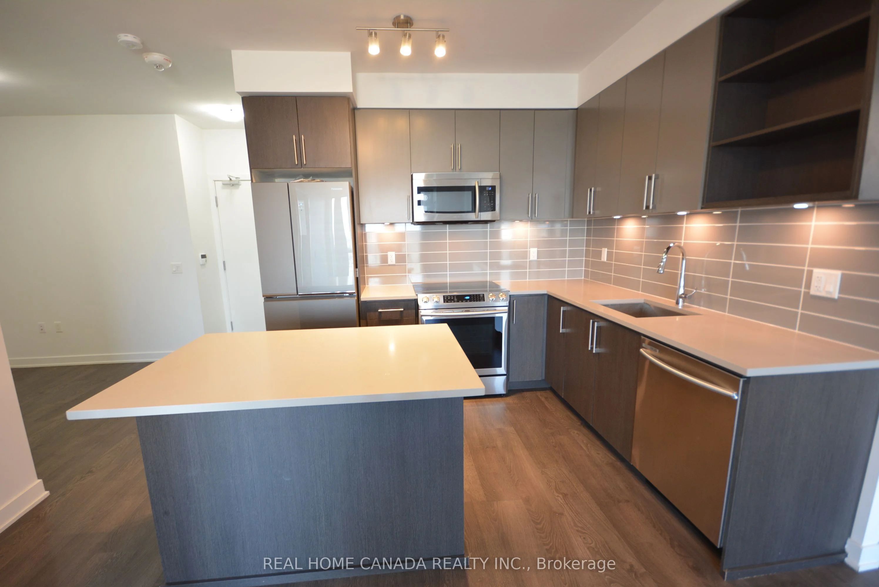 4699 Glen Erin Drive 601, Mississauga, ON L5M 2E5