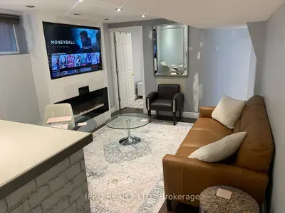 4499 Glen Erin Drive, Mississauga, ON L5M 4G5