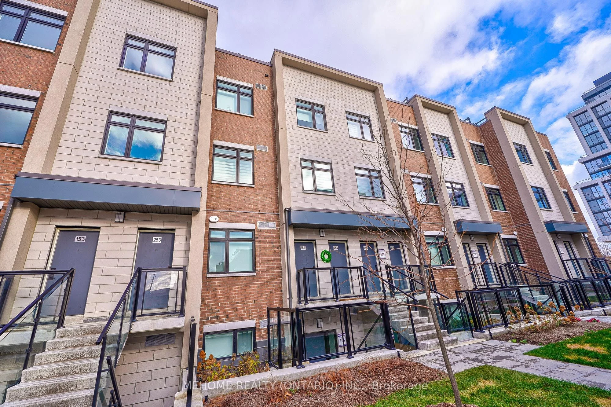 1095 Douglas Mccurdy Drive 154, Mississauga, On L5g 0c6