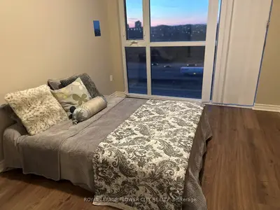 349 Rathburn Road 1002, Mississauga, ON L5B 0G9