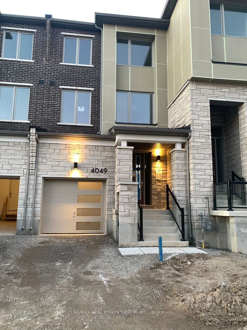 4049 Saida Street, Mississauga, ON L5M 2S8