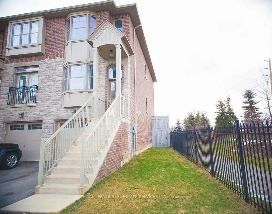 2410 Woodstock Trail 1, Oakville, On L6m 0l3