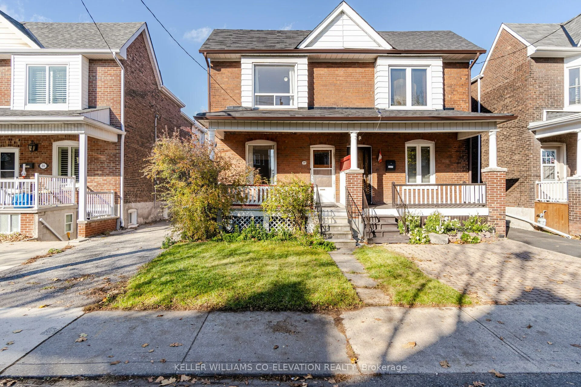 34 Rutland Street, Toronto W03, On M6n 1g1