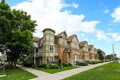 1947 Lawrence Avenue W 9, Toronto W04, ON M9N 1H3