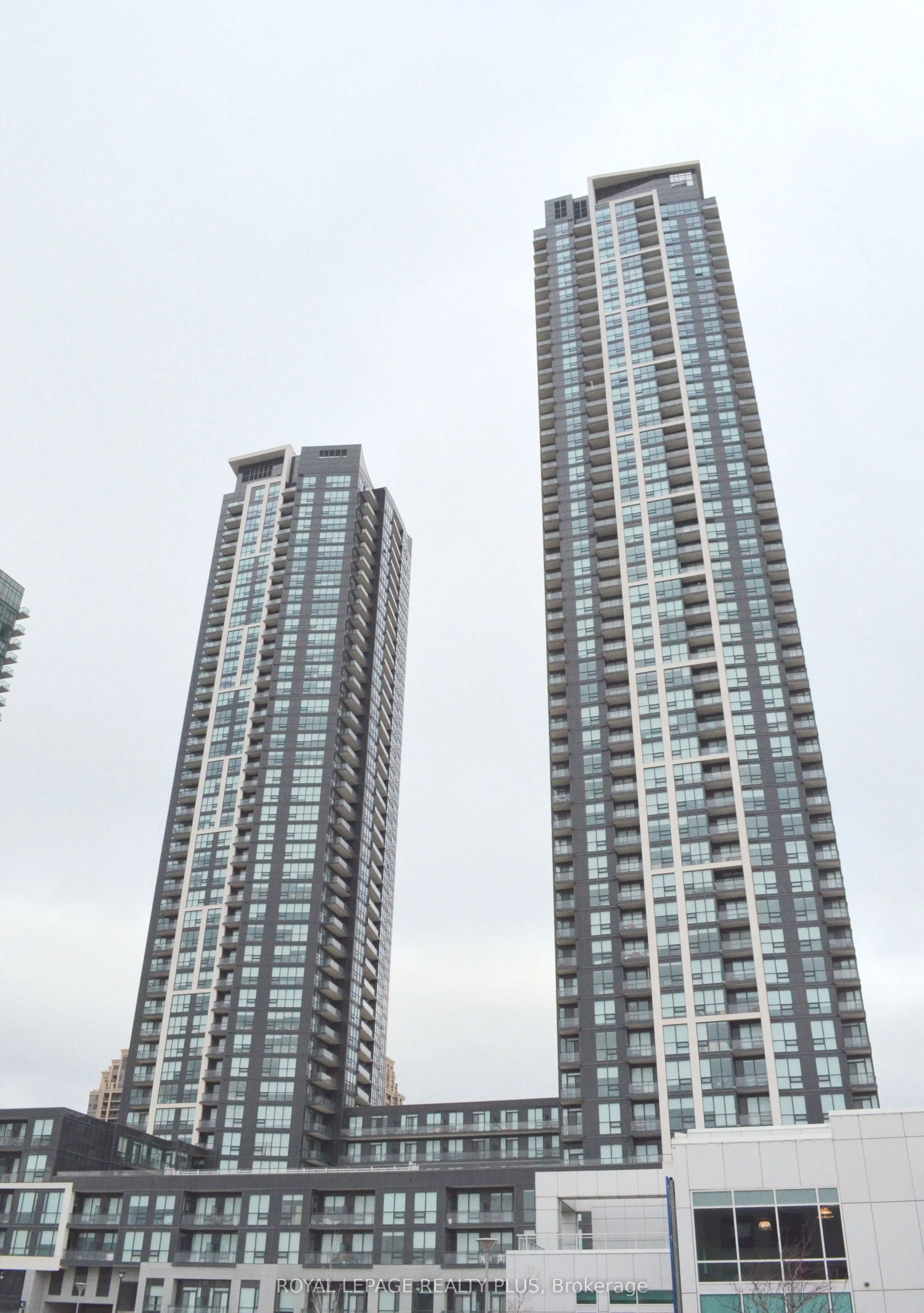 510 Curran Place 4009, Mississauga, On L5b 0j8
