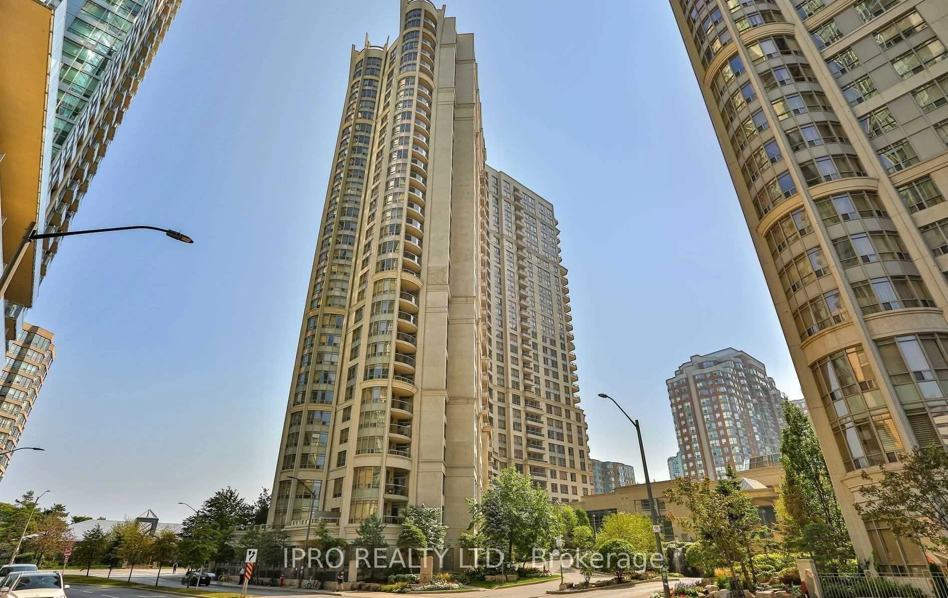 3880 Duke Of York Boulevard 1611, Mississauga, On L5b 4m7