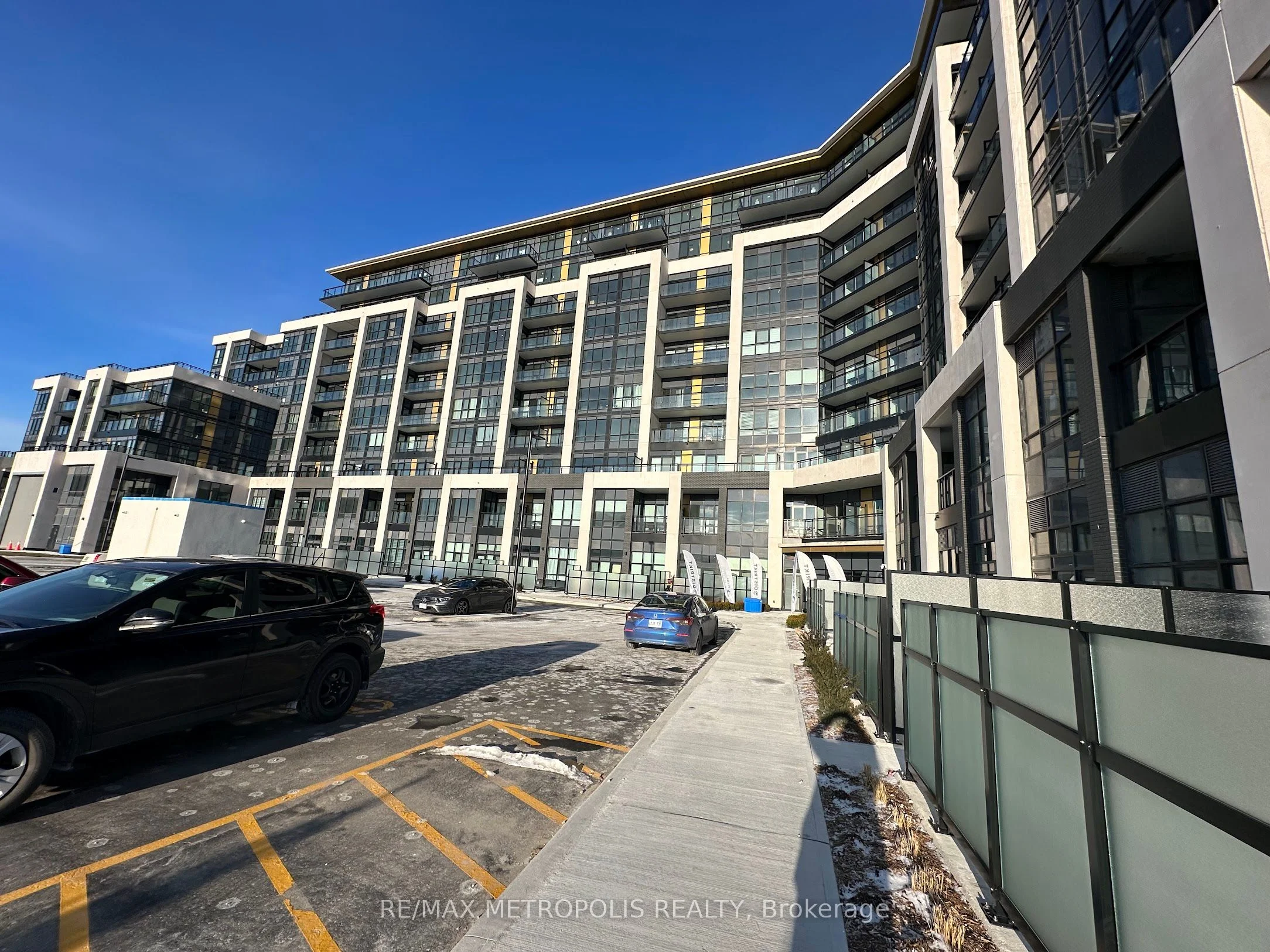 405 Dundas Street W 714, Oakville, On L6m 5p9