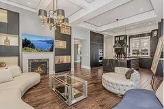 28 Viva Gardens, Oakville, On L6h 0z1