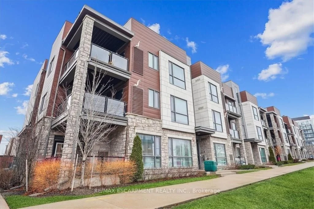 2388 Khalsa Gate 207, Oakville, On L6m 1p5