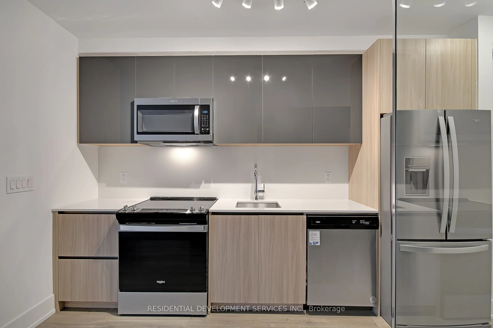3100 Keele Street 541, Toronto W05, On M3m 0e1