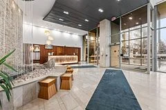225 Webb Drive 2704, Mississauga, On L5b 4p2