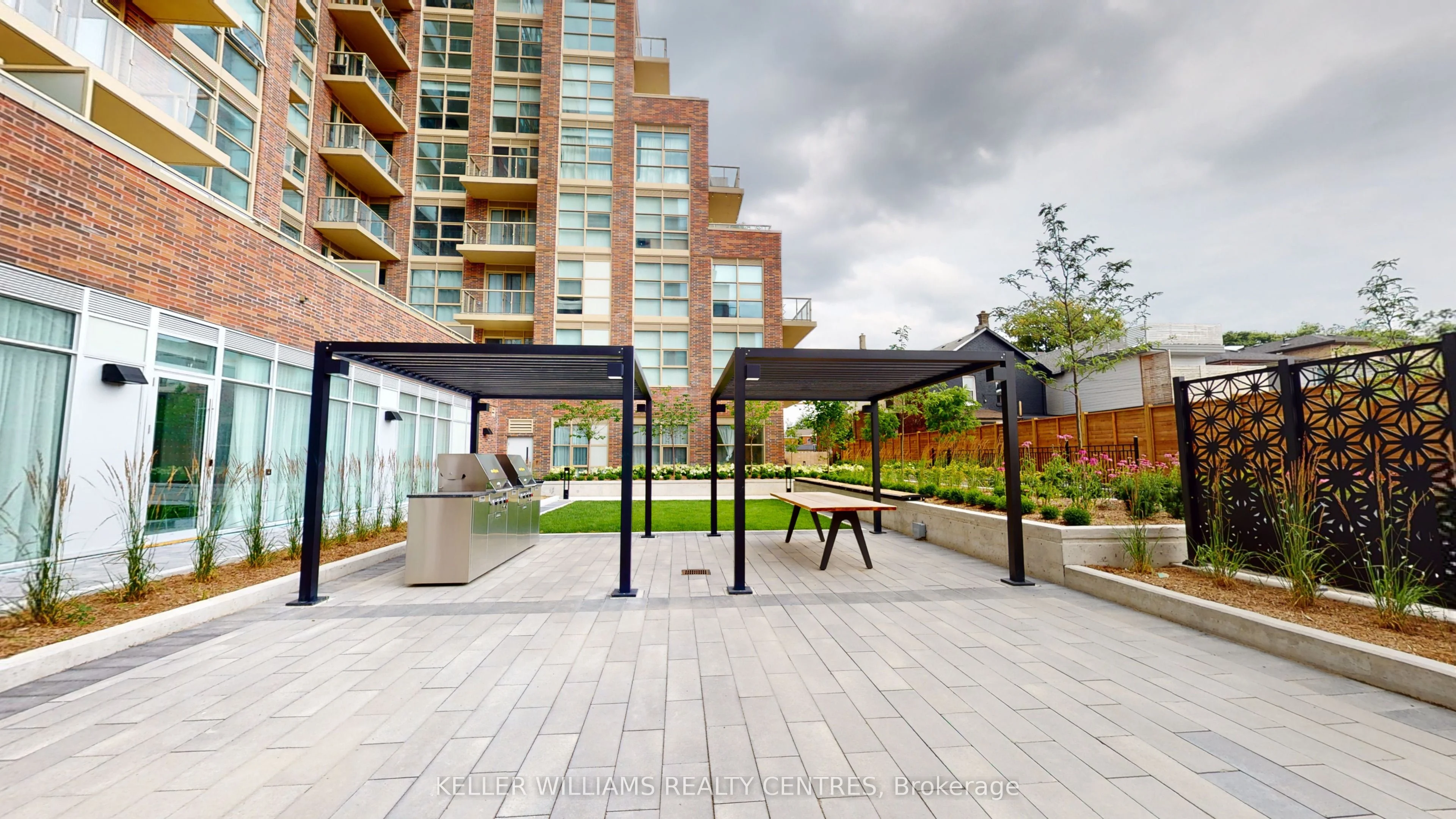 1787 St. Clair Avenue W 309, Toronto W03, On M6n 0b7