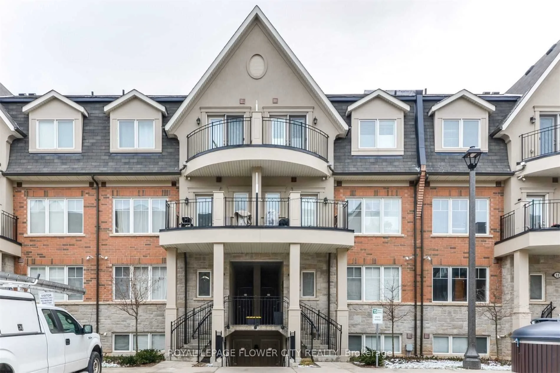 2420 Baronwood Drive 31-01, Oakville, ON L6M 0J7