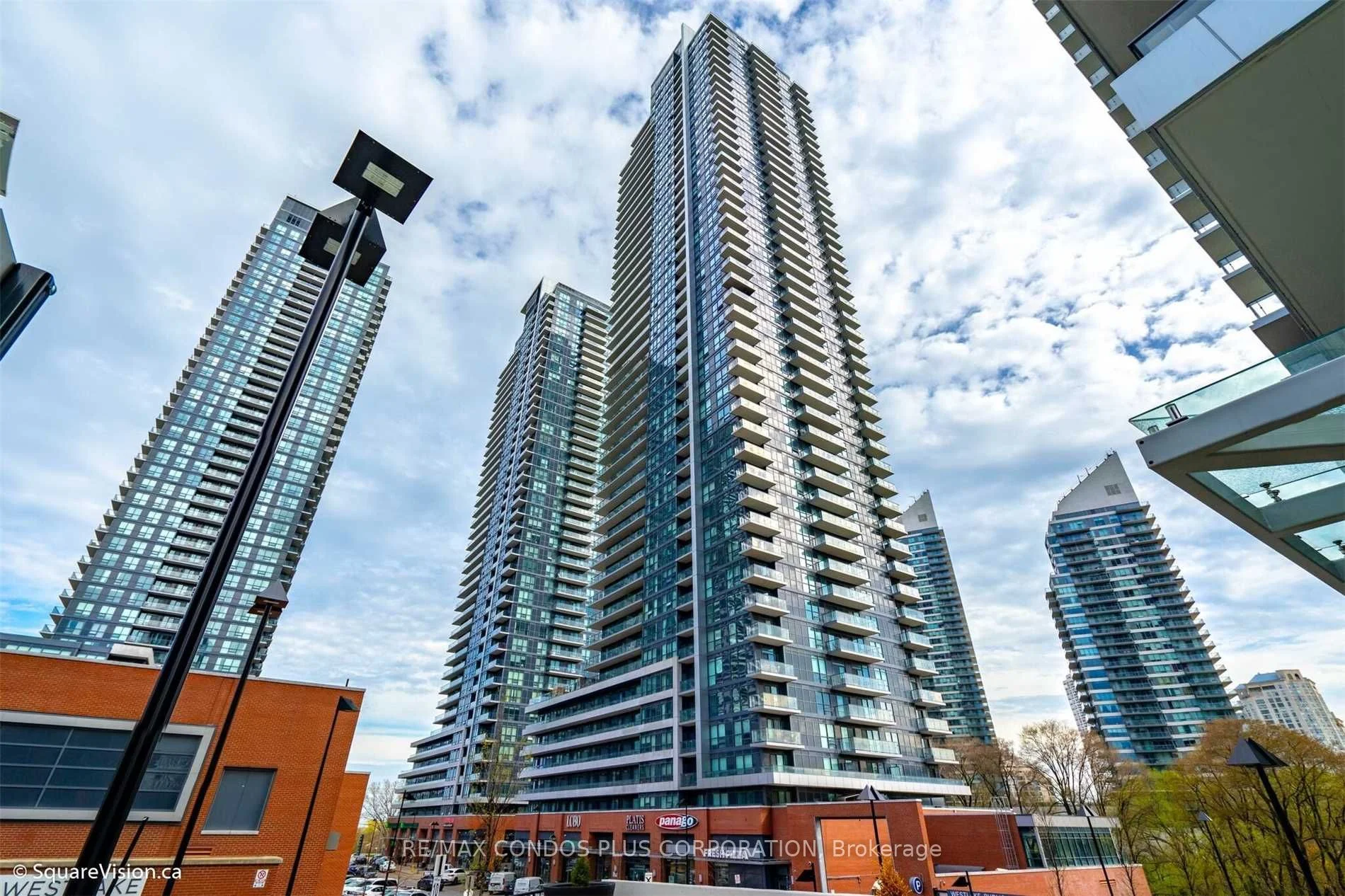 2220 Lake Shore Boulevard 2109, Toronto W06, On M8v 0c1