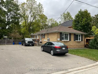 17 Academy Road, Halton Hills, On L7g 3n7