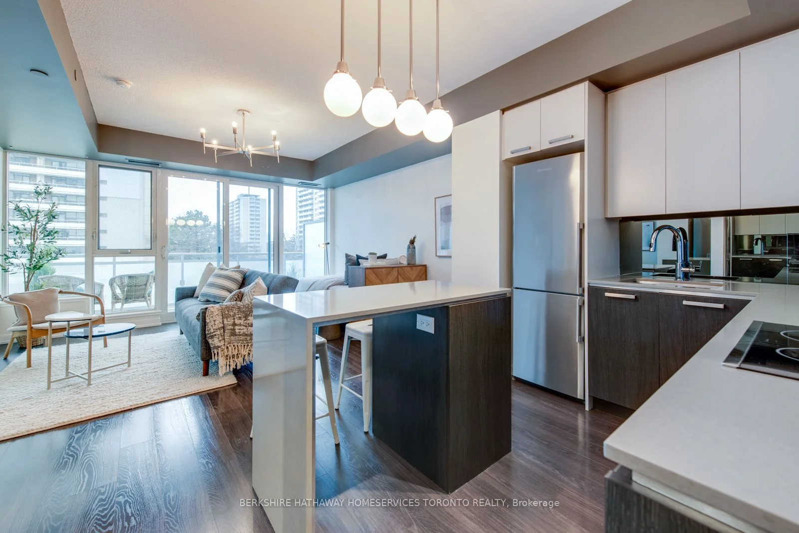 1830 Bloor Street W 404, Toronto W02, ON M6P 0A2