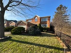 2099 Brays Lane, Oakville, ON L6M 2T2