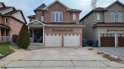 4330 Goldenrod Crescent, Mississauga, On L5v 3c3