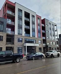 3285 Carding Mill Trail 103, Oakville, On L6m 0w6