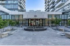 251 Manitoba Street 126, Toronto W06, On M8y 0c7