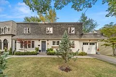 1301 Stavebank Road, Mississauga, On L5g 2v1