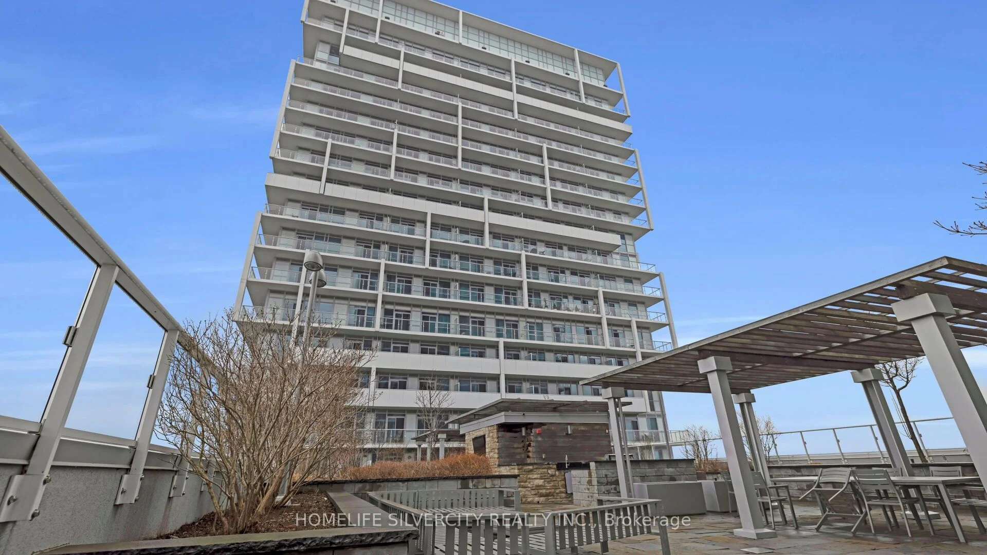 65 Speers Road 702, Oakville, On L6k 0j1