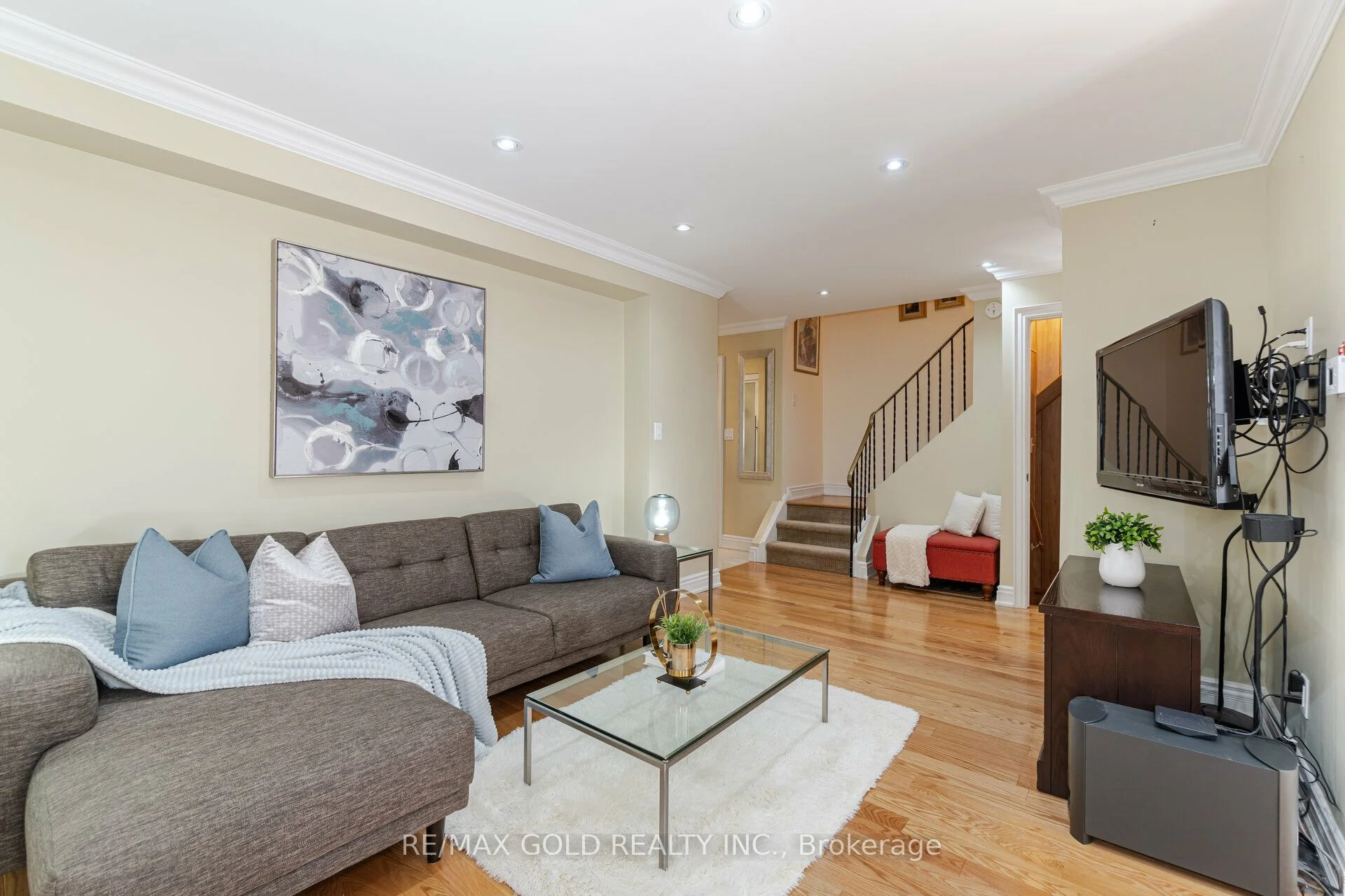 22 Sheldrake Court, Brampton, On L6y 2w9