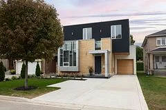 886 Ninth Street, Mississauga, ON L5E 1R9