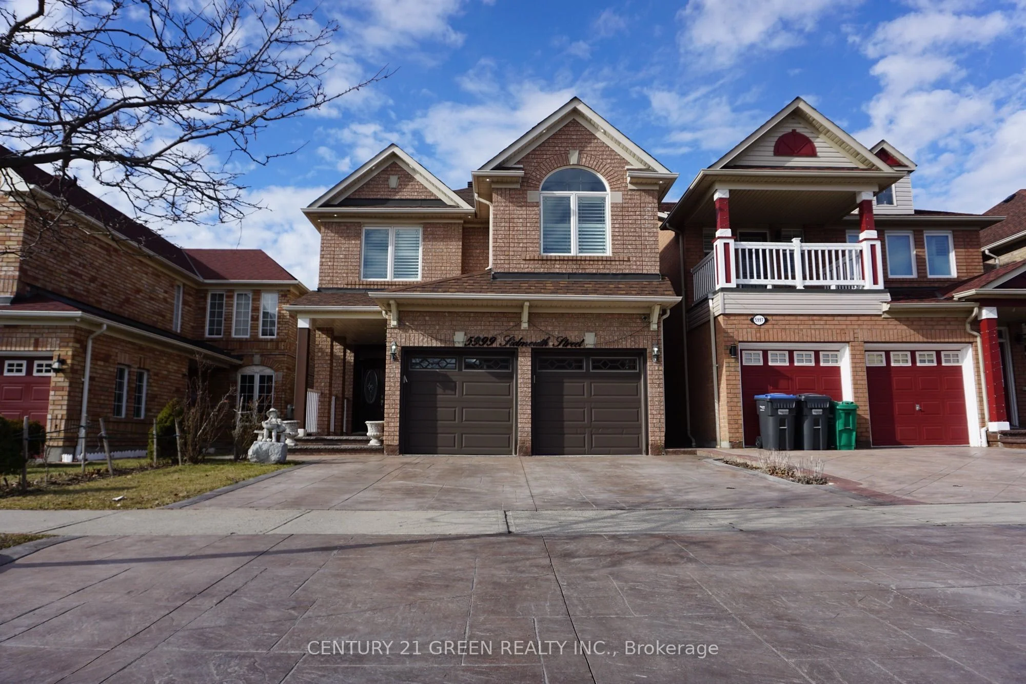 5999 Sidmouth Street Main, Mississauga, On L5v 2x2