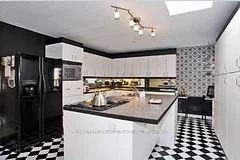 241A Lakeshore Road E, Mississauga, ON L5G 1G8