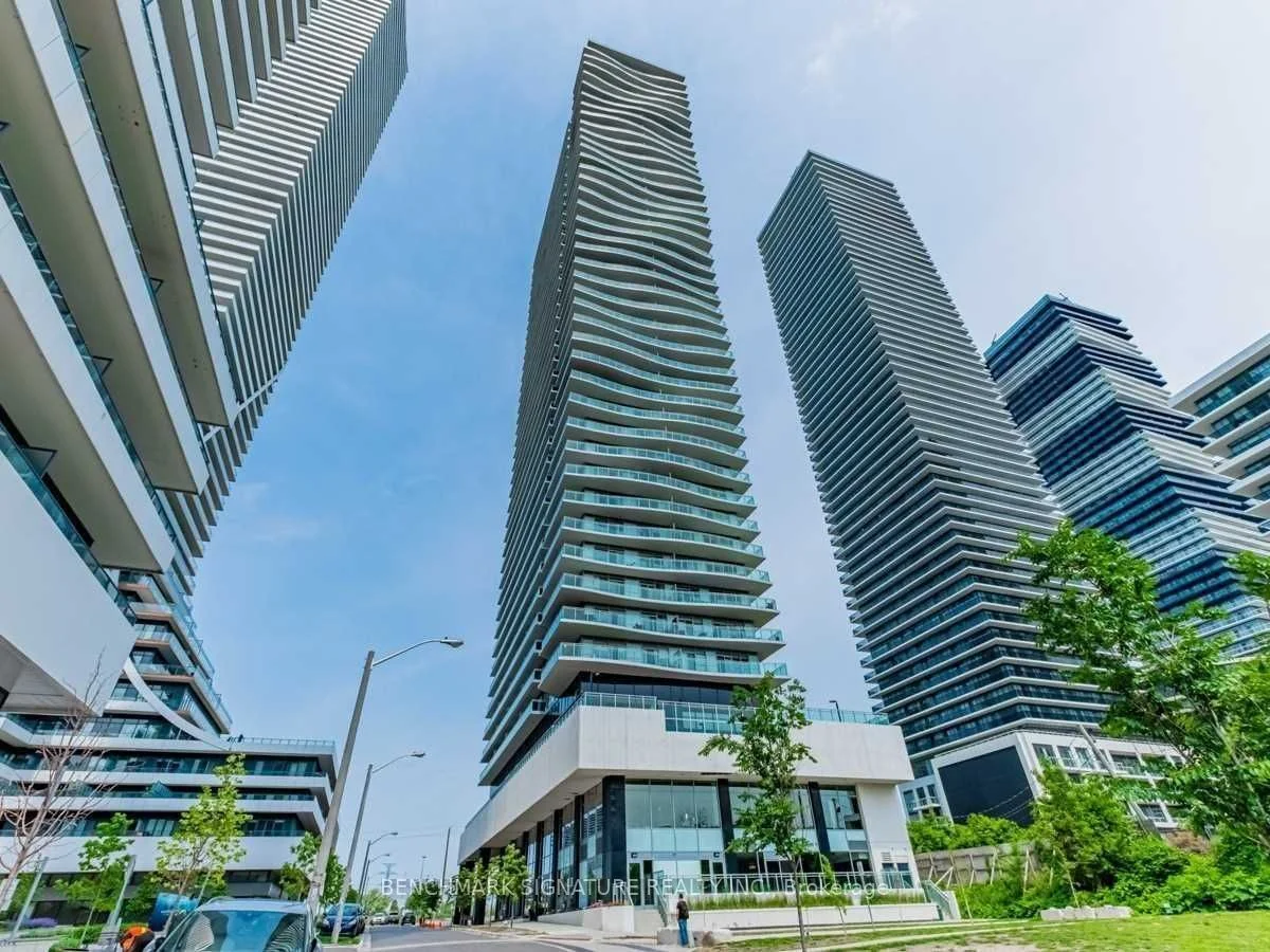 33 Shore Breeze Drive 1711, Toronto W06, On M8v 1a1