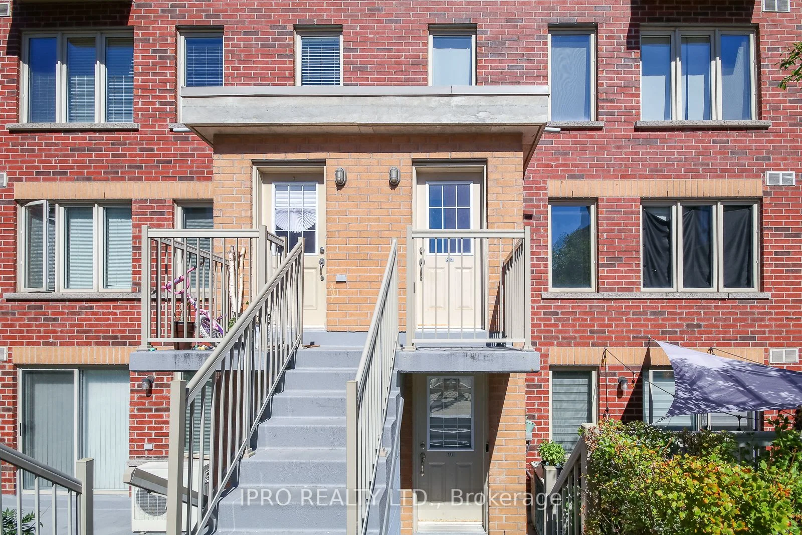 5 Elsie Lane 234, Toronto W02, On M6p 3n3
