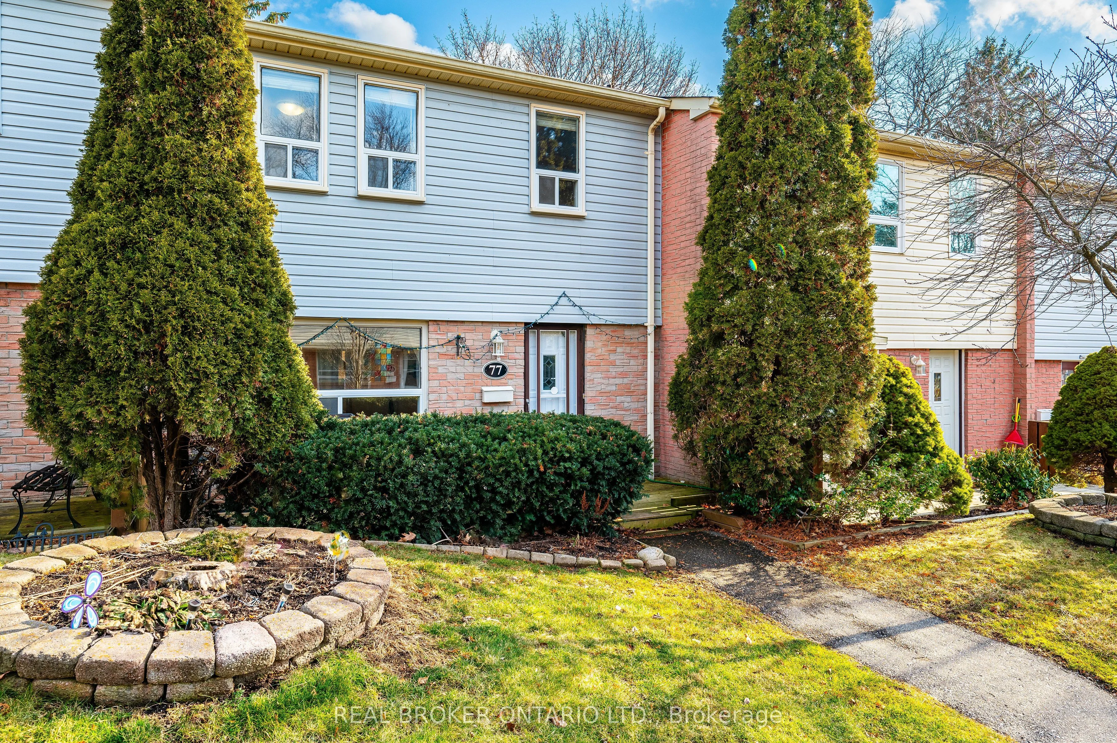 1055 Shawnmarr Road 77 Main, Mississauga, ON L5H 3V2