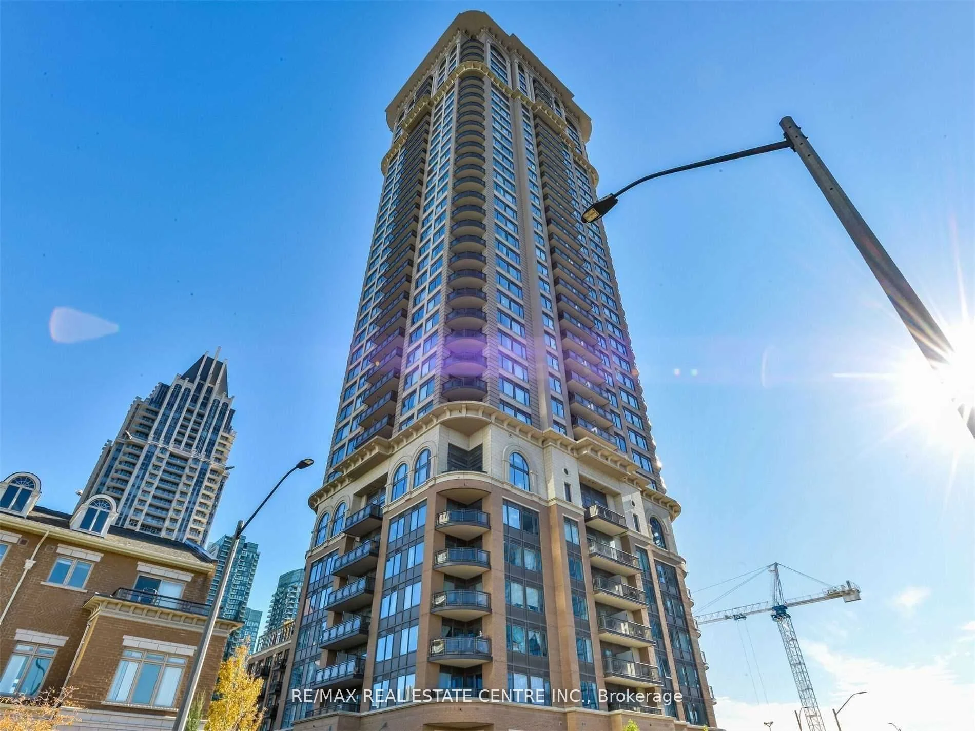 385 Prince Of Wales Drive 1610, Mississauga, ON L5B 0C6
