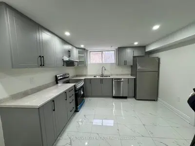 30 Moynes Avenue Bsmt, Toronto W07, On M8y 3b8