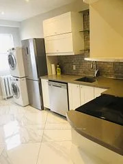291A Roncesvalles Avenue 3rd Flr, Toronto W01, ON M6R 2M3