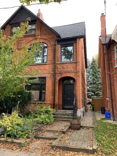 27 Elm Grove Avenue Main, Toronto W01, ON M6K 2H9
