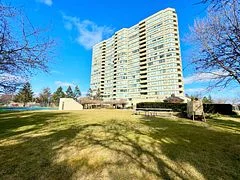 700 Constellation Drive 1101, Mississauga, On L5r 3g8