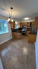 989 Mc Bride Avenue MAIN, Mississauga, ON L5C 1M2