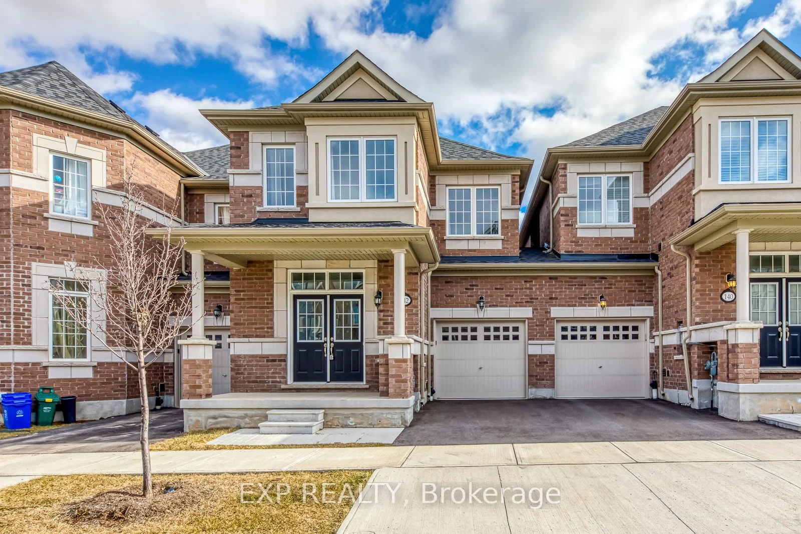 142 Toucan Trail, Oakville, On L6h 0y2