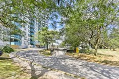 1442 Lawrence Avenue W 502, Toronto W04, On M6l 1b5