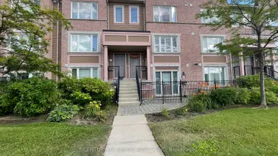 3056 Eglinton Avenue W 61, Mississauga, On L5m 8e4