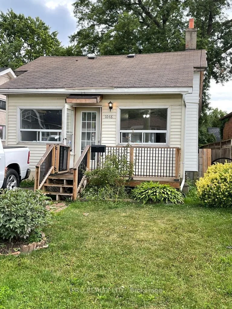 1048 Meredith Avenue, Mississauga, On L5e 2c7