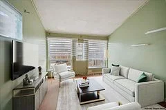 256 John Garland Boulevard 117, Toronto W10, On M9v 1n8