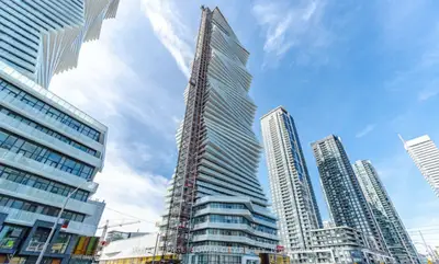 3900 Confederation Parkway 3006, Mississauga, On L5b 0m3