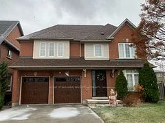 2285 Blue Oak Circle, Oakville, ON L6M 5J4