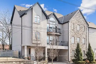 48 Rebecca Street, Oakville, On L6k 1j1