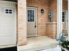 2006 Trawden Way 12, Oakville, On L6m 0m1