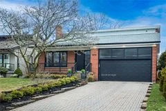 1879 Truscott Drive, Mississauga, ON L5J 2A1