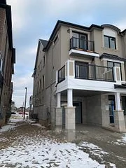 5111 Vetere Street, Mississauga, ON L5M 2S8